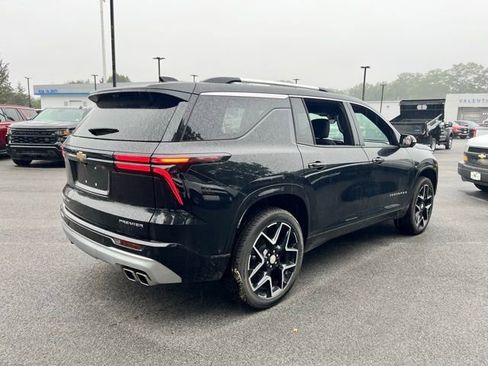 Used 2024 Chevrolet Traverse RS AWD/4WD image 6
