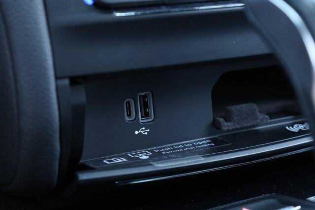 Used 2022 Maserati Ghibli Modena RWD image 16