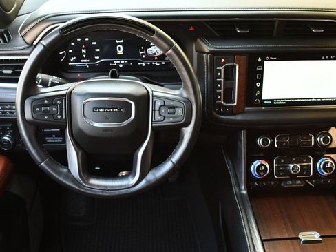 Used 2023 GMC Yukon Denali Ultimate AWD/4WD image 49