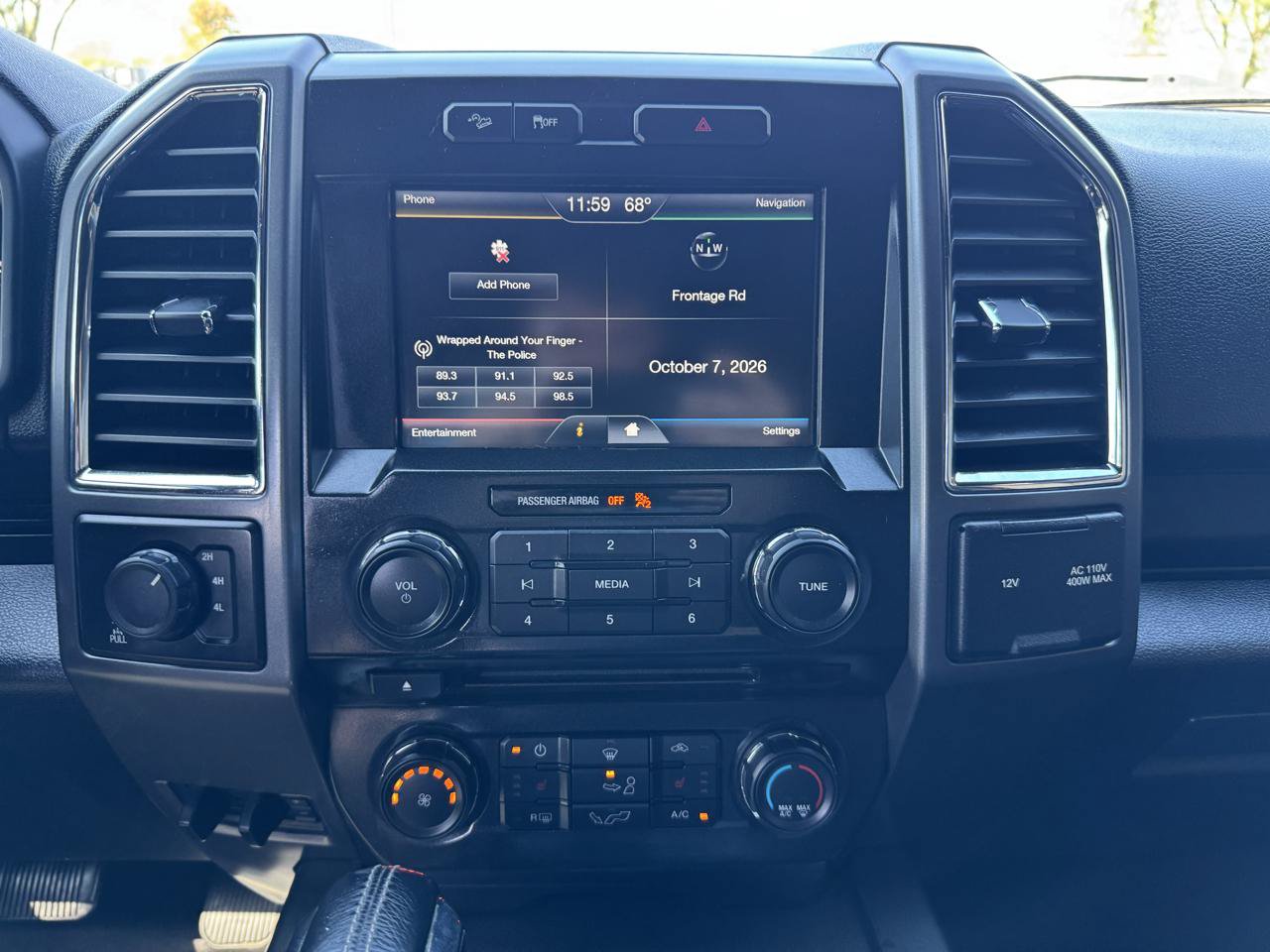 Used 2015 Ford F150 XLT w/ Equipment Group 302A Luxury AWD/4WD image 4