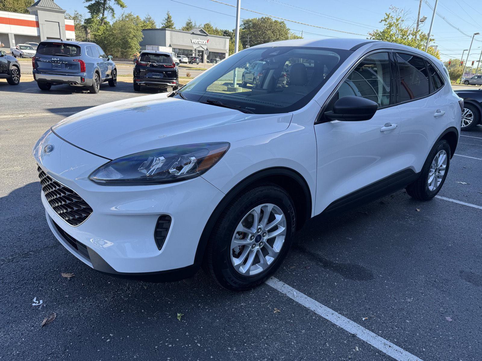 Used 2022 Ford Escape SE FWD image 8