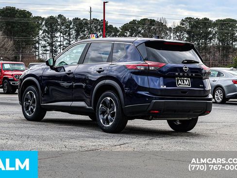 Used 2024 Nissan Rogue SV image 7
