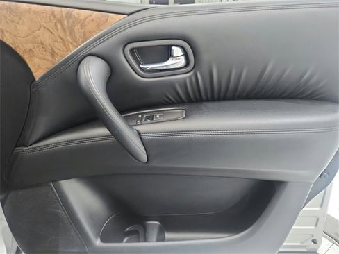 Used 2021 Nissan Armada SL w/ Captain's Chairs Package image 43