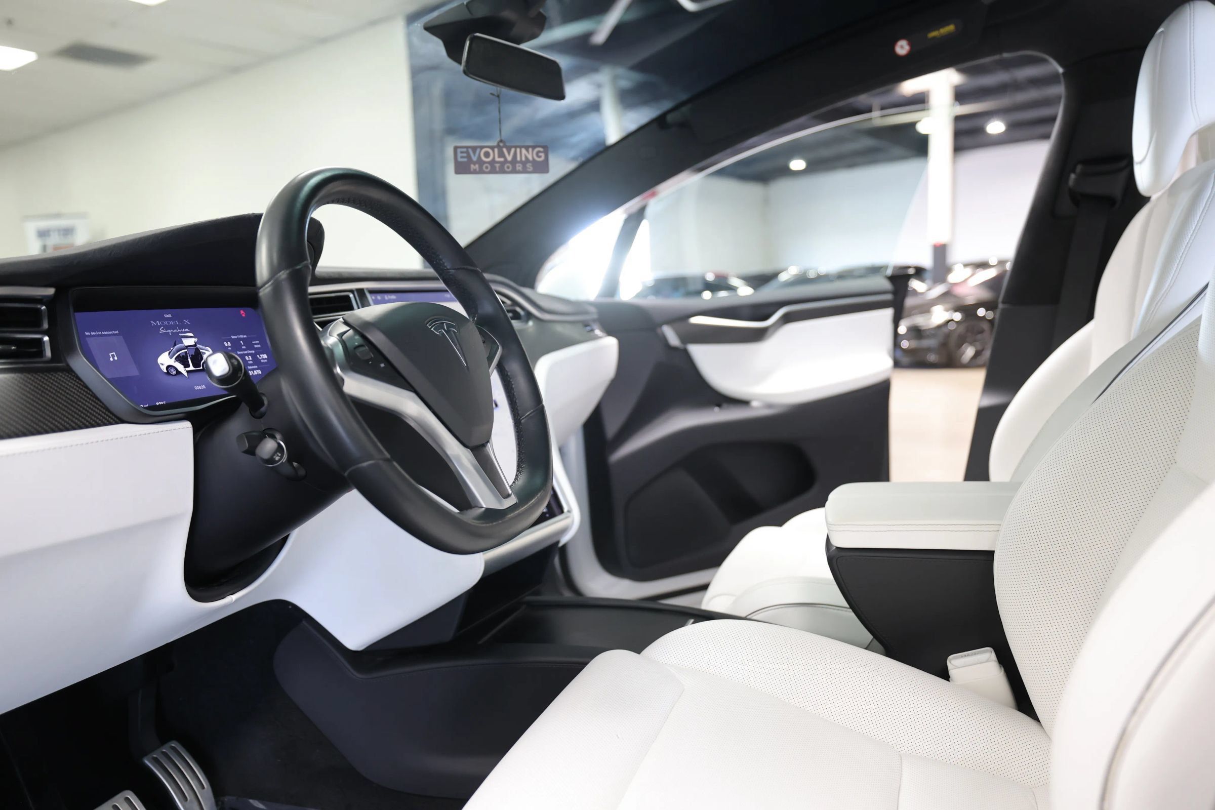 Used 2016 Tesla Model X Performance AWD/4WD image 28