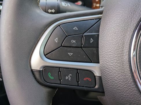 Used 2021 Jeep Compass Latitude FWD image 21