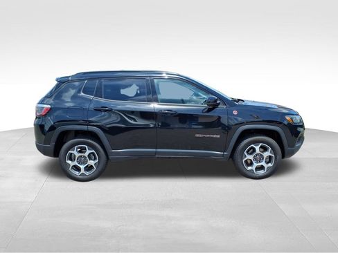 Used 2022 Jeep Compass Trailhawk w/ Trailhawk Convenience Group AWD/4WD image 26