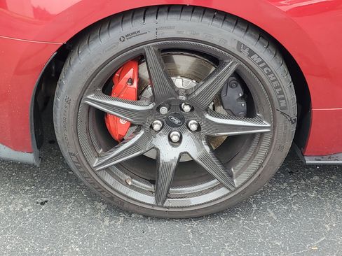 Used 2021 Ford Mustang Shelby GT500 w/ Carbon Fiber Track Pack image 7