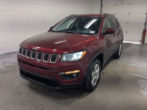 Used 2021 Jeep Compass Latitude AWD/4WD image 11