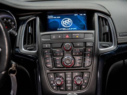 Used 2019 Buick Cascada Premium FWD image 13