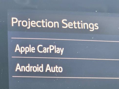Certified 2022 Toyota Camry SE FWD image 4