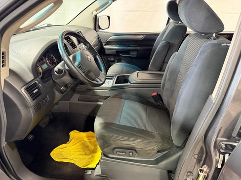 Used 2010 Nissan Armada SE AWD/4WD image 24
