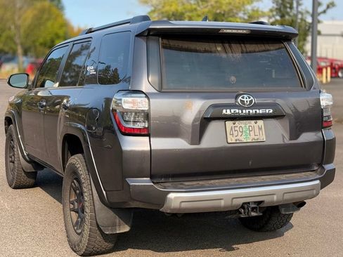 Certified 2023 Toyota 4Runner TRD Off-Road Premium AWD/4WD image 3