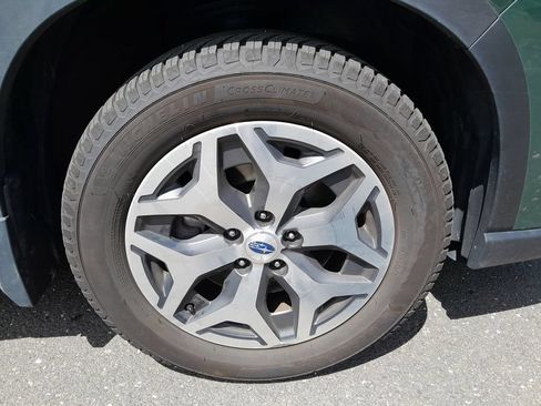 Used 2022 Subaru Forester Premium AWD/4WD image 42