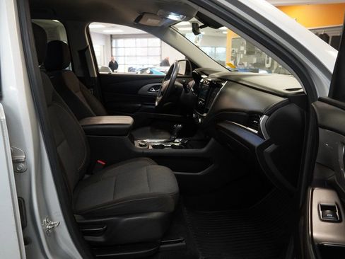 Used 2018 Chevrolet Traverse LS FWD image 30