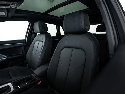 Certified 2024 Audi Q3 2.0T Premium Plus image 12