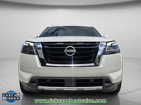 Used 2024 Nissan Pathfinder SL w/ Cargo Package FWD image 5