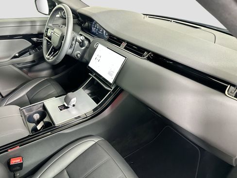 Certified 2025 Land Rover Range Rover Evoque S image 33