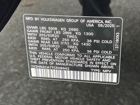 Certified 2026 Volkswagen Atlas SE image 34