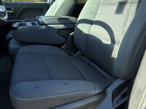 Used 2019 GMC Sierra 1500 SLE w/ SLE Value Package AWD/4WD image 9