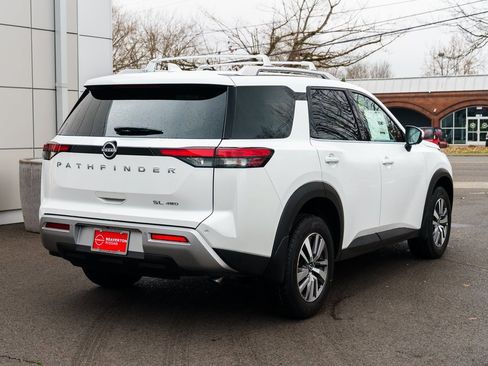 New 2025 Nissan Pathfinder SL image 6