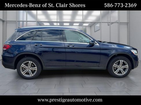 Used 2021 Mercedes-Benz GLC 300 4MATIC image 7