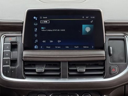 Used 2022 Chevrolet Tahoe LT w/ LT Signature Package image 17