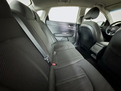 Used 2019 Kia Optima LX image 25
