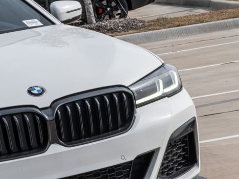 Certified 2022 BMW 530i 530i w/ M Sport Package image 7