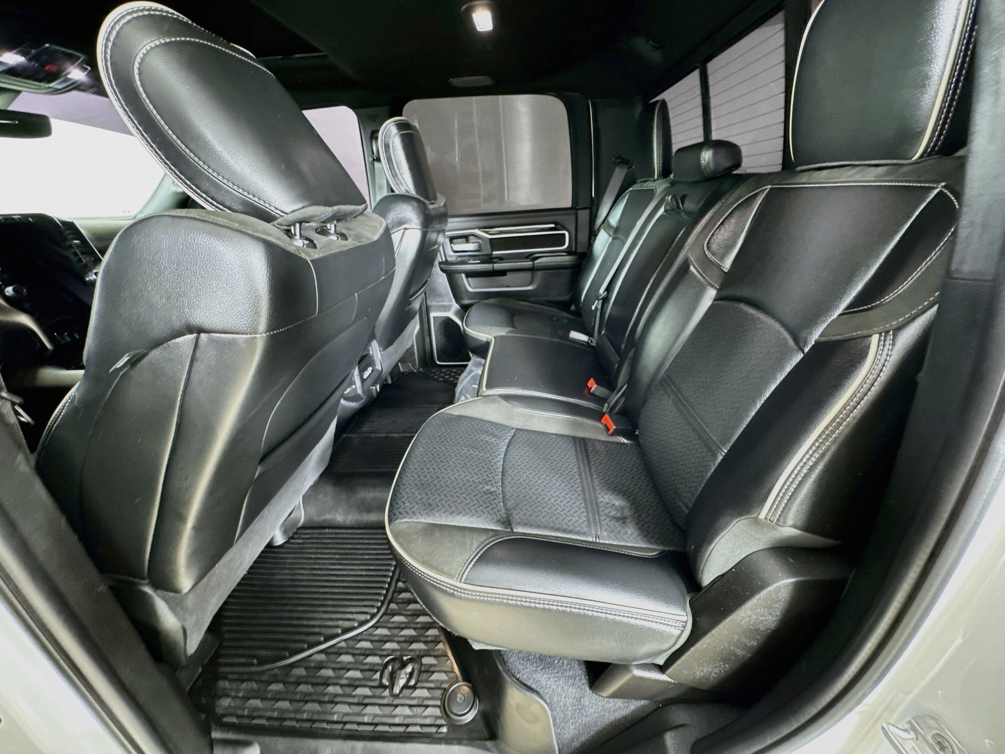 Used 2019 RAM 3500 Laramie AWD/4WD image 24