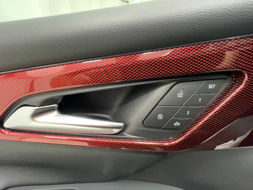 New 2026 Chevrolet Traverse RS w/ LPO, Floor Liner Package AWD/4WD image 16