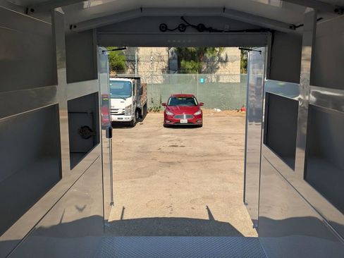 New 2025 GMC Savana 3500 w/ Power Convenience Package image 17