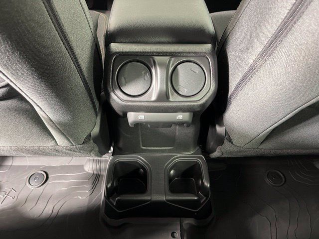 Used 2026 Jeep Wrangler Unlimited Sport AWD/4WD image 40