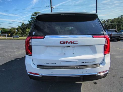 New 2026 GMC Yukon Elevation image 5