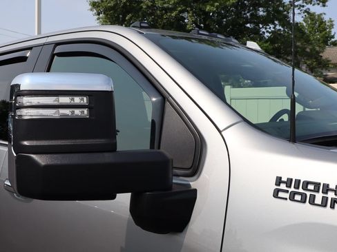 Used 2026 Chevrolet Silverado 3500 High Country w/ High Country Premium Package AWD/4WD image 27
