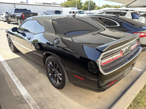 Used 2023 Dodge Challenger R/T Scat Pack RWD image 4