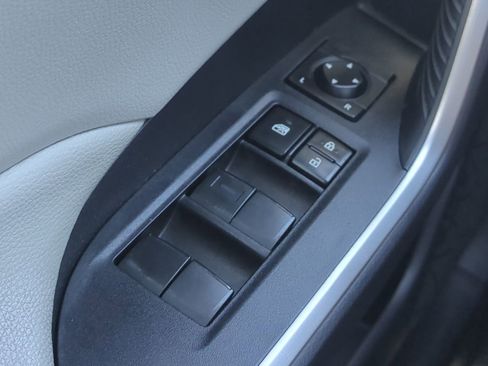 Used 2021 Toyota RAV4 XLE image 20