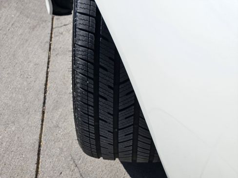 Certified 2018 Mercedes-Benz E 400 Coupe image 11