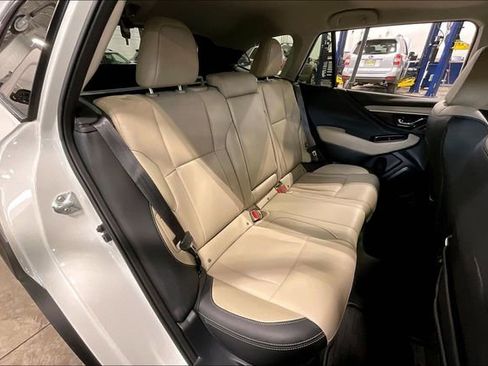 Used 2023 Subaru Outback Limited image 27