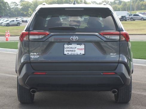 Used 2024 Toyota RAV4 XLE image 3