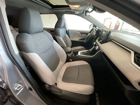 Certified 2021 Toyota RAV4 XLE w/ Convenience Package image 25