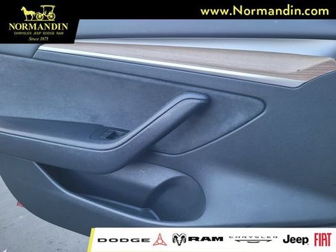 Used 2023 Tesla Model 3 Standard Range RWD image 14