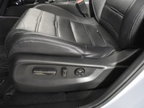 Used 2020 Honda CR-V EX-L image 12