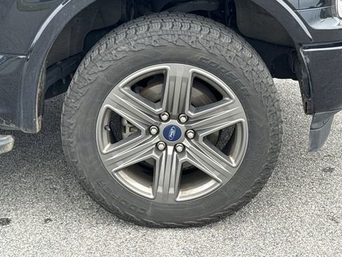 Used 2020 Ford F150 XLT w/ Equipment Group 302A Luxury AWD/4WD image 11