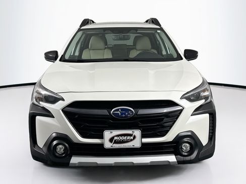 Used 2023 Subaru Outback Limited AWD/4WD image 7