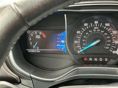 Used 2017 Ford Fusion Titanium FWD image 24