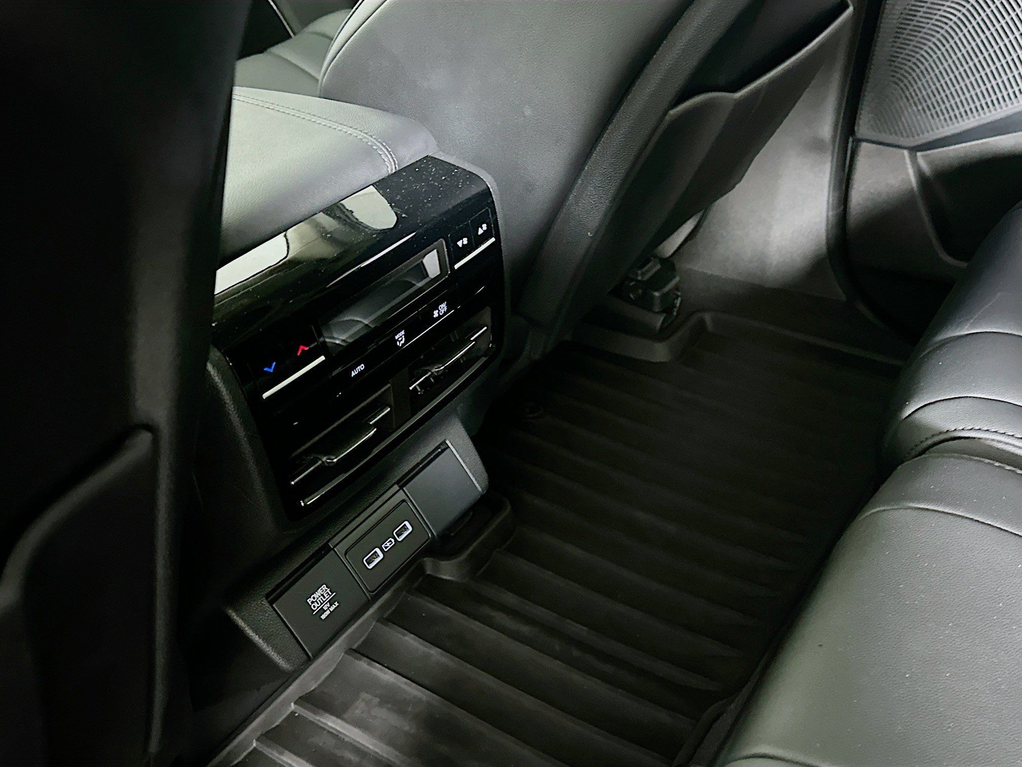 Used 2024 Acura MDX FWD image 27