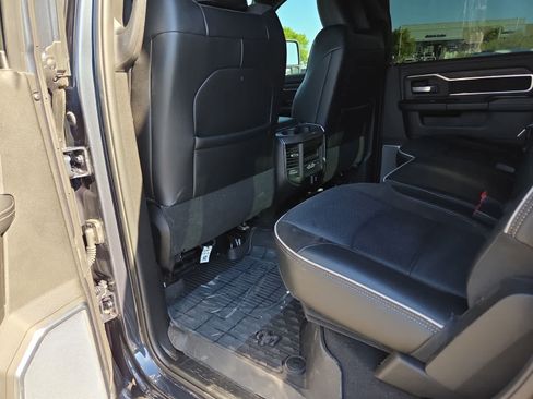 Used 2025 RAM 3500 Laramie AWD/4WD image 20