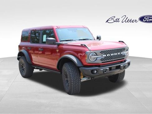 New 2026 Ford Bronco Badlands AWD/4WD image 2
