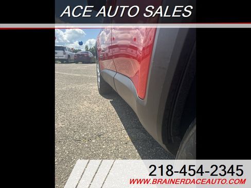 Used 2016 Jeep Renegade Latitude image 9
