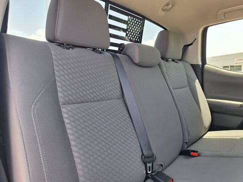 Used 2023 Toyota Tacoma SR5 RWD image 28